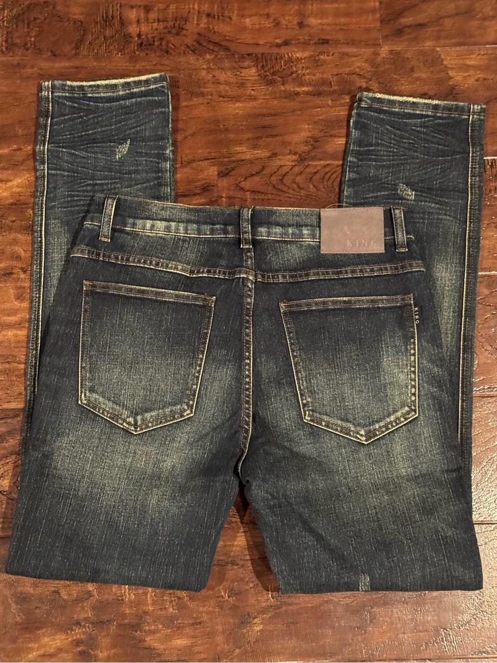 NWT King Apparel Distressed Dark Wash Denim Jeans Size 34